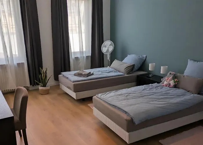 100 Qm Raumwunder Inmitten Der Altstadt Apartment